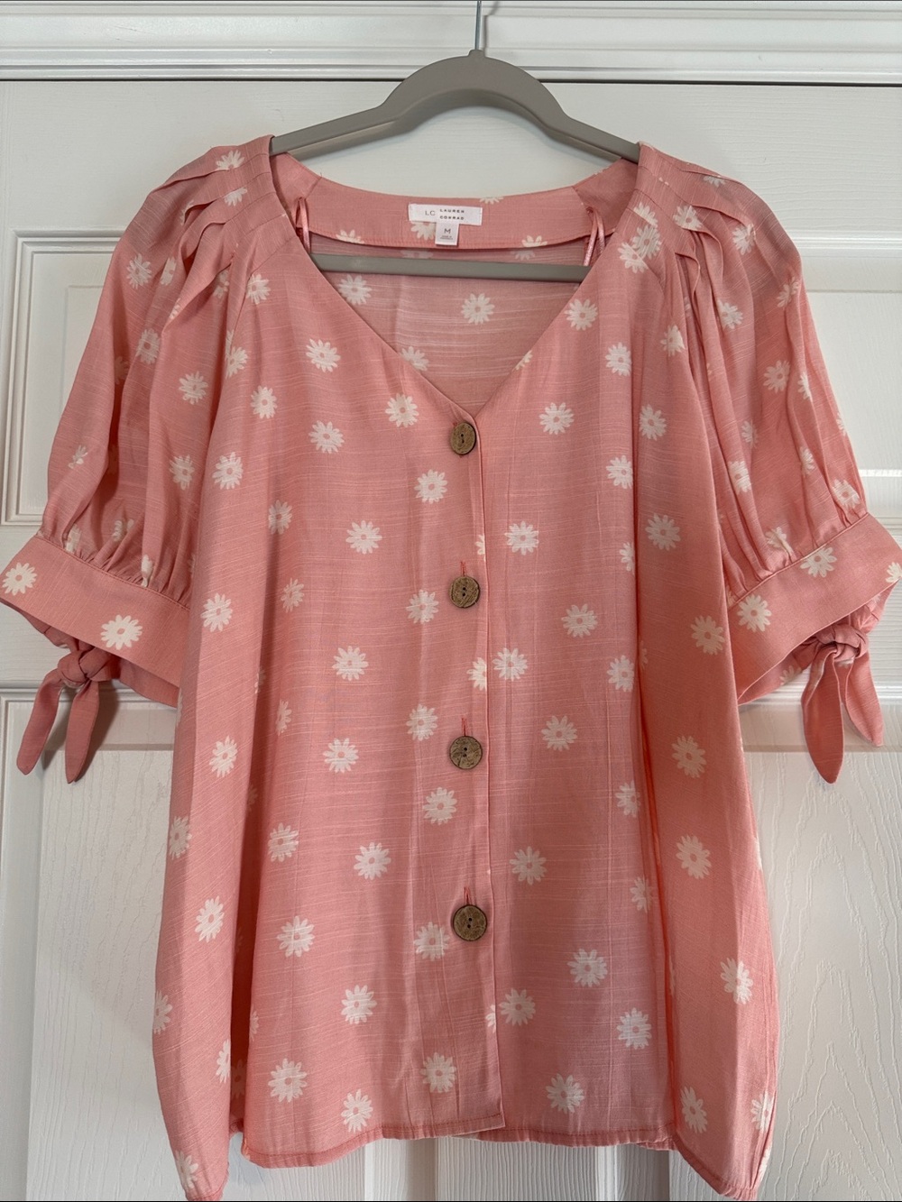 LC Lauren Conrad Dusty Pink Floral Button-Front Blouse